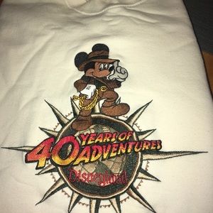 Retro Disneyland sweatshirt